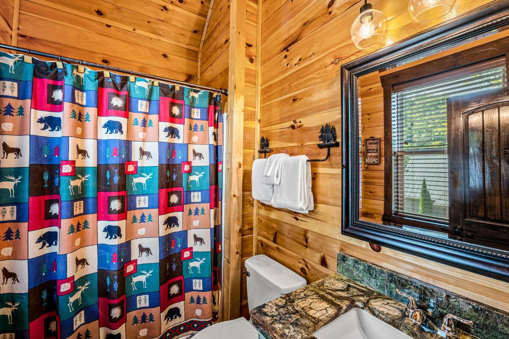 The Mighty Crabapple Manor By Stony Brook Cabins Gatlinburg Exterior photo