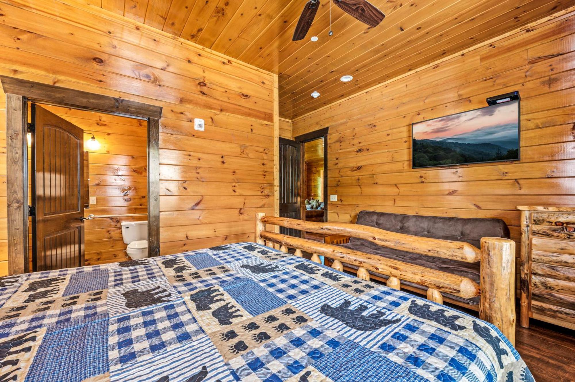 The Mighty Crabapple Manor By Stony Brook Cabins Gatlinburg Exterior photo